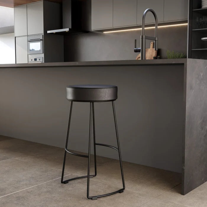 Kit com 2 Banquetas Industrial Altas Rivvera em Aço Preto